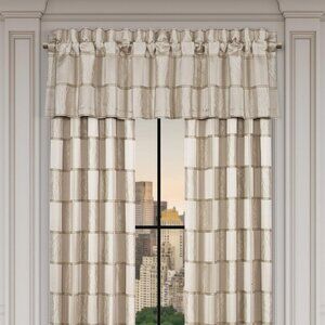 NWT J. Queen New York Straight Valance Patterned Flax Brown 18"x88